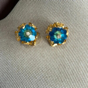 Classic Juliana marguerites vintage blue aquamarine color Clip Earrings